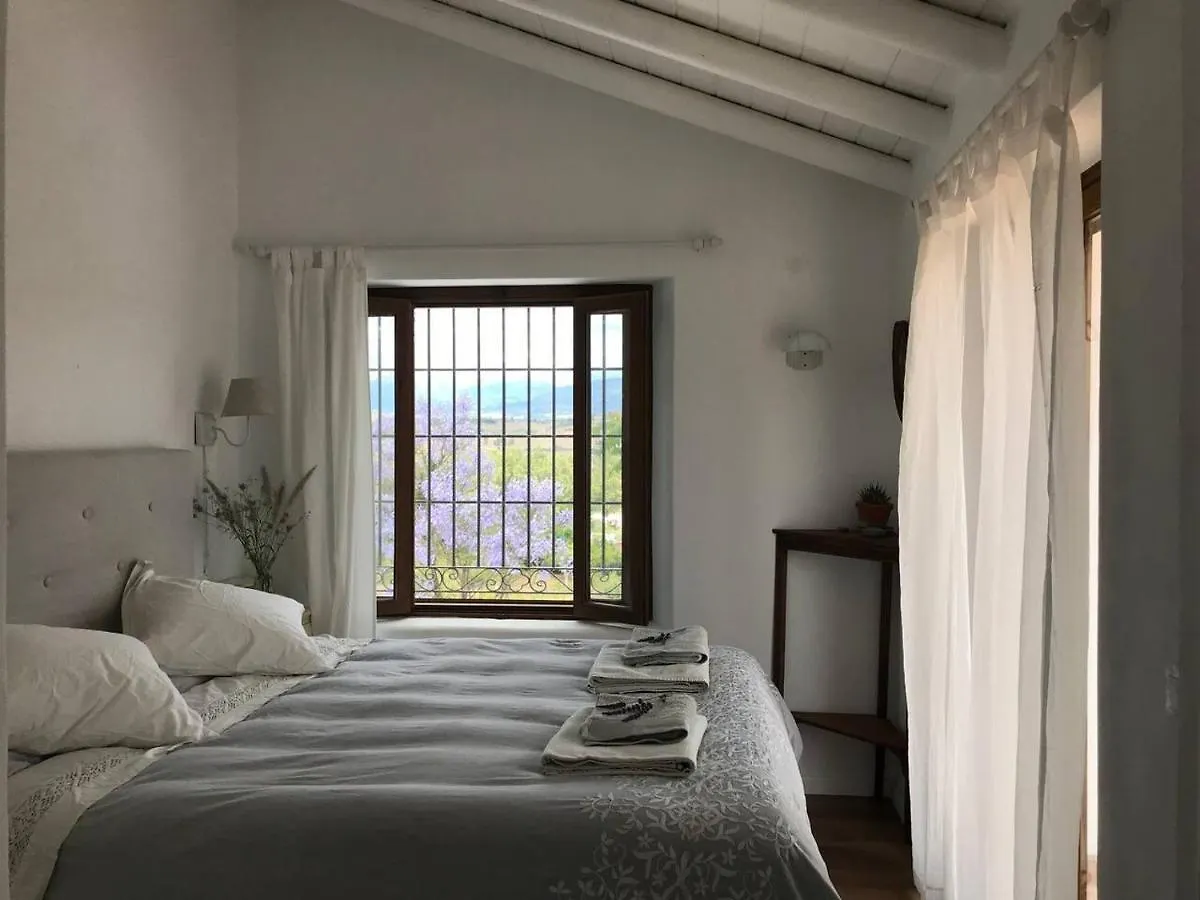 בית נופש הוילה פיסארה 3-Bed Andalusian House With Private Pool & Garden!
