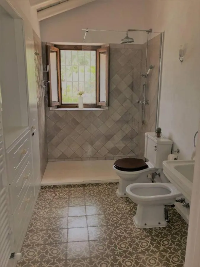 בית נופש הוילה פיסארה 3-Bed Andalusian House With Private Pool & Garden! ספרד